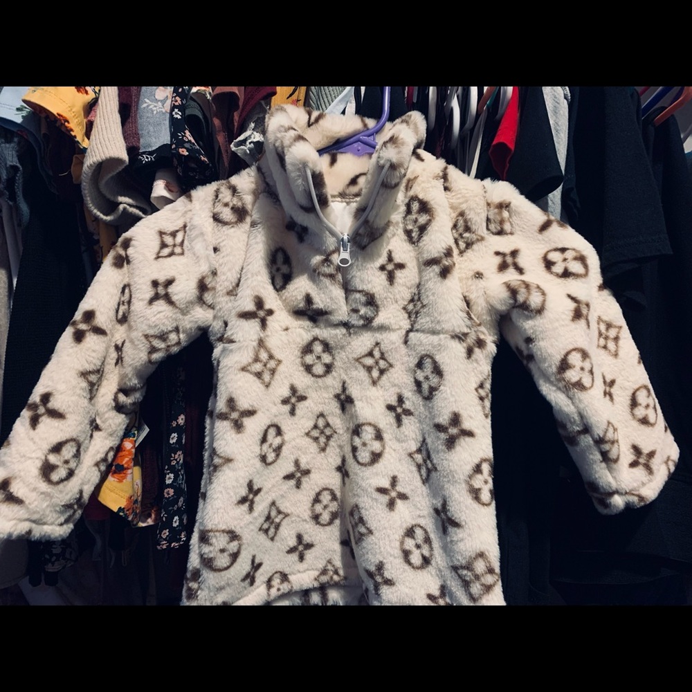 2T Plush Pullover